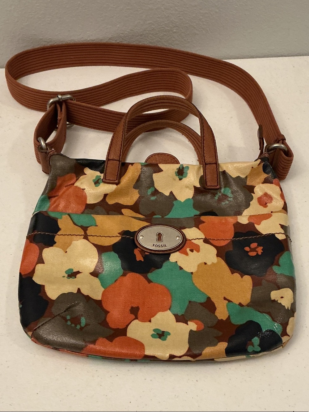 Fossil KeyPer Floral Crossbody Bag in Orange, Teal, Brown and Cream